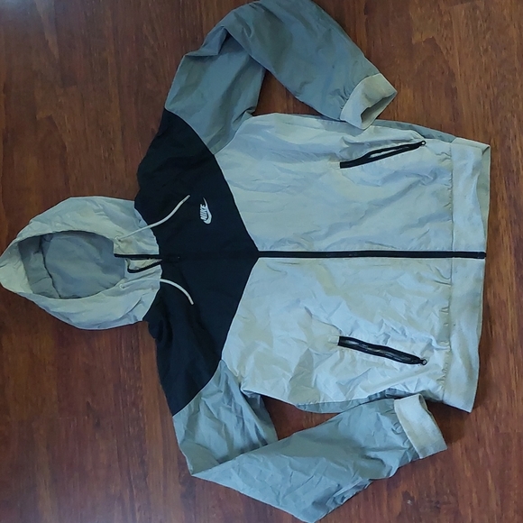 Nike Jackets & Blazers - Nike windbreaker